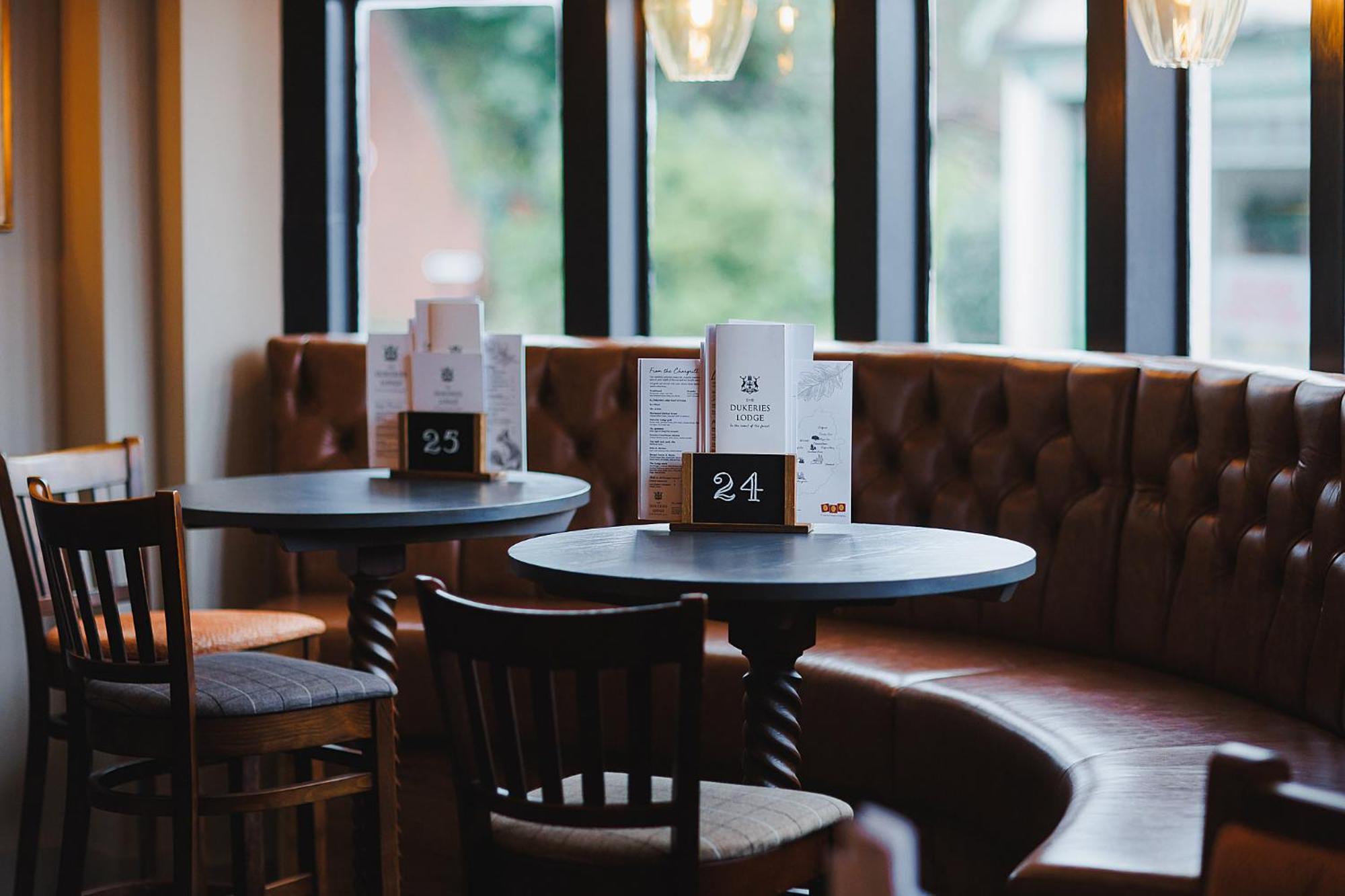 The Dukeries Lodge, Edwinstowe, Nottinghamshire ภายนอก รูปภาพ